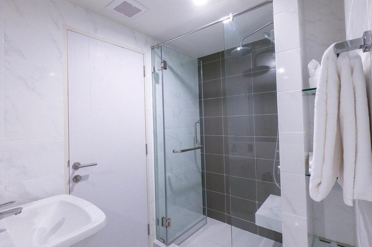 Niche Mono Sukhumvit 50 By Ariva Bangkok Exterior photo